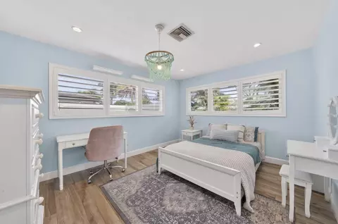 Bedroom - 2231 NE 34th St, Lighthouse Point, FL 33064 photo 6 of 6
