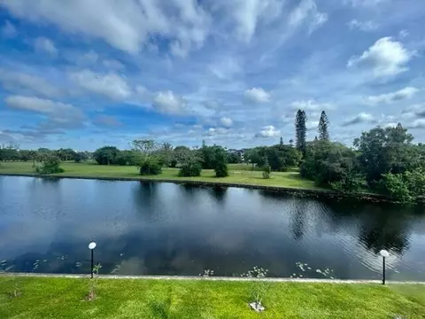 3601 Inverrary Dr #306, Lauderhill, FL 33319