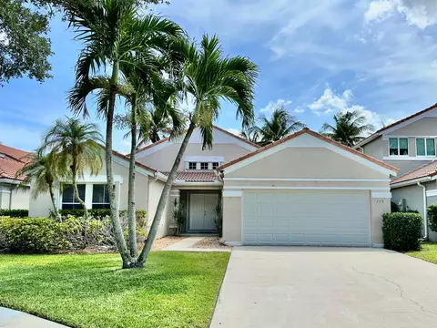 386 Carrington Dr, Weston, FL 33326