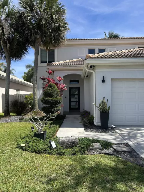 6878 NW 33rd St, Margate, FL 33063