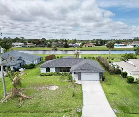1078 SW Sultan Dr, Port Saint Lucie, FL 34953