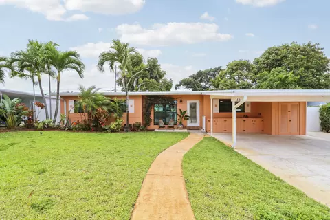 1441 Hillcrest Dr, Lake Worth Beach, FL 33461
