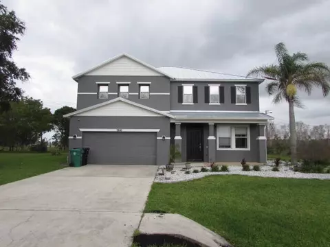 5800 NW Allyse Dr, Port Saint Lucie, FL 34986
