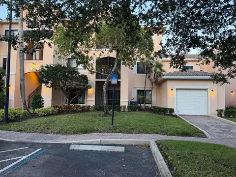 2807 Veronia Dr #103, Palm Beach Gardens, FL 33410