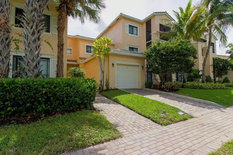 2807 Veronia Dr #103, Palm Beach Gardens, FL 33410