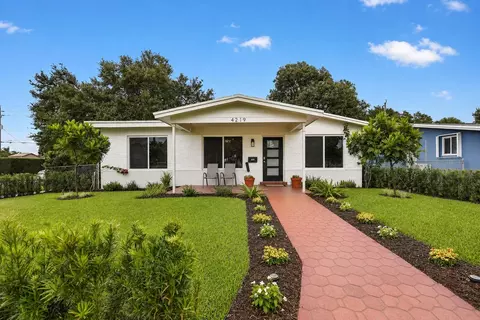 4219 W Park Rd, Hollywood, FL 33021