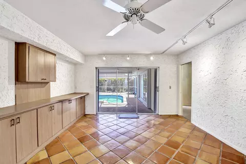 Living - 4200 Buchanan St, Hollywood, FL 33021 photo 6 of 11