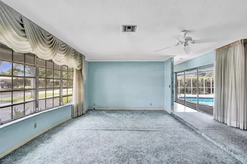 Living - 4200 Buchanan St, Hollywood, FL 33021 photo 2 of 11