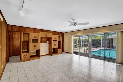 Living - 4200 Buchanan St, Hollywood, FL 33021 photo 9 of 11