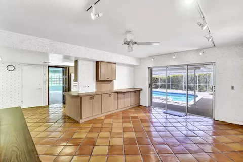 Living - 4200 Buchanan St, Hollywood, FL 33021 photo 7 of 11