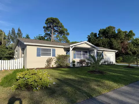 310 SW 20th Ave SW, Vero Beach, FL 32962