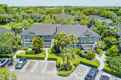 11863 Wimbledon Cir #501/500, Wellington, FL 33414