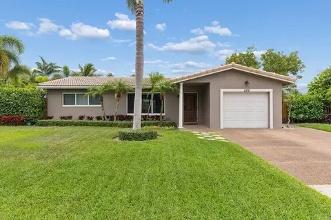 282 NE 27th Ct, Boca Raton, FL 33431