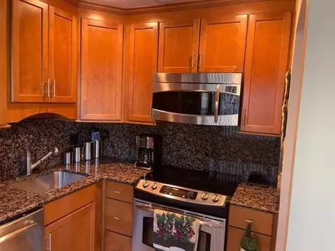 22 Colonial Club Dr #103, Boynton Beach, FL 33435