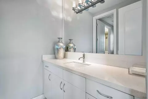 Bath - 17511 Cadena Dr, Boca Raton, FL 33496 photo 4 of 10