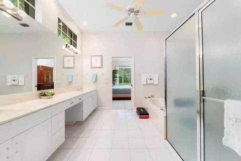 Bath - 3548 SE Doubleton Dr, Stuart, FL 34997 photo 4 of 5