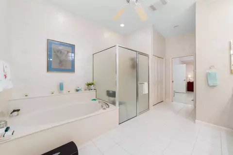 Bath - 3548 SE Doubleton Dr, Stuart, FL 34997 photo 3 of 5