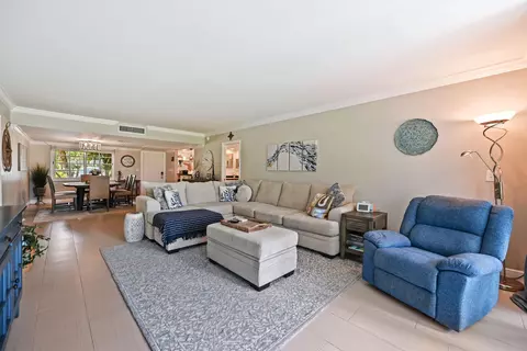 800 Cypress Blvd # 103, Pompano Beach, FL 33069