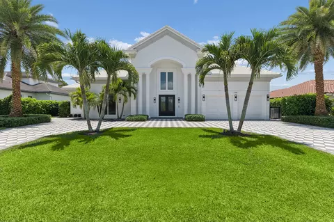 11938 N Lake Dr, Boynton Beach, FL 33436
