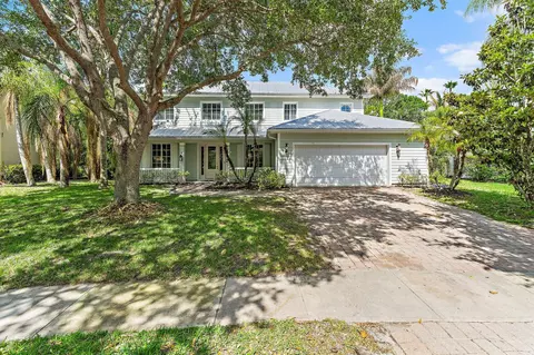 1138 SW Lighthouse Dr, Palm City, FL 34990
