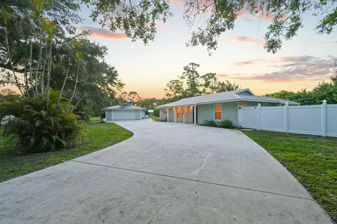 Exterior - 16582 Mellen Ln, Jupiter, FL 33478 photo 16 of 17