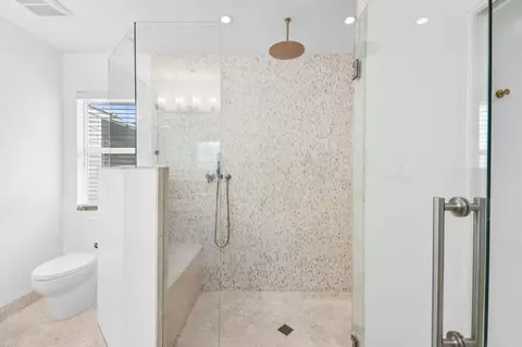 Bath - 16582 Mellen Ln, Jupiter, FL 33478 photo 2 of 4
