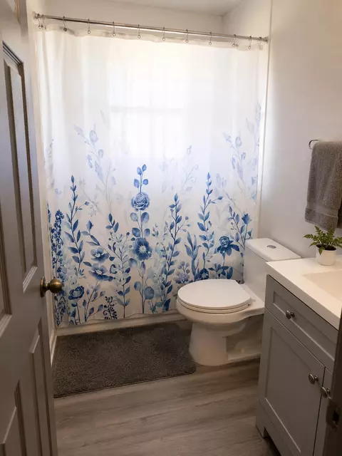 Bath - 1806 John Rd, Clewiston, FL 33440 photo 1 of 2