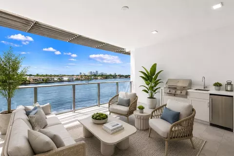 435 Bayshore Dr #302, Fort Lauderdale, FL 33304