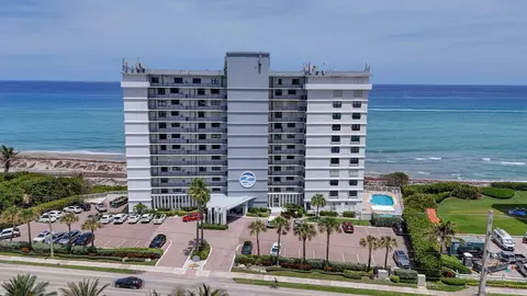 840 Ocean Dr #406, Juno Beach, FL 33408