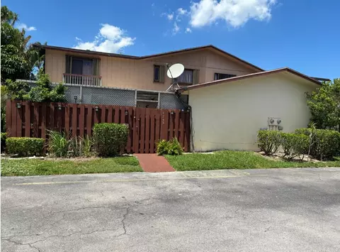 4248 Landar Dr, Greenacres, FL 33463