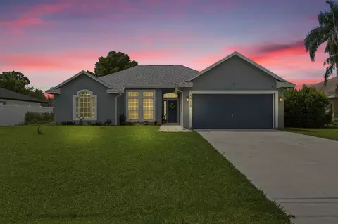 5718 NW Alcazar Ter, Port Saint Lucie, FL 34986