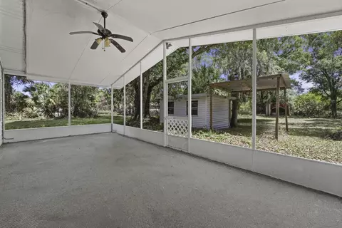 Exterior - 536 SE 16th Ave, Okeechobee, FL 34974 photo 5 of 8