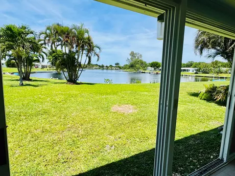 1213 SW 20th Ave, Boynton Beach, FL 33426