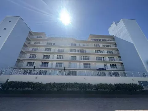 300 Oregon St #502, Hollywood, FL 33019