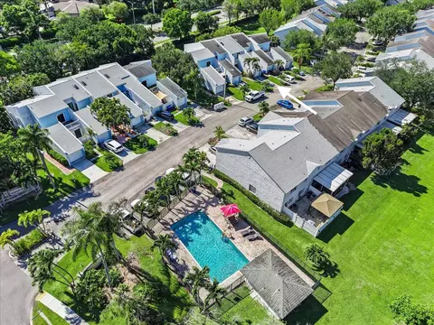 115 Fairway Ln, Royal Palm Beach, FL 33411