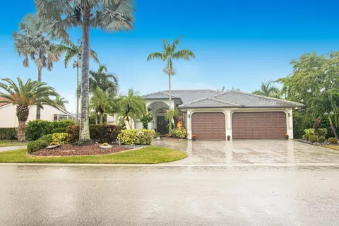 5062 Kensington Cir, Coral Springs, FL 33076
