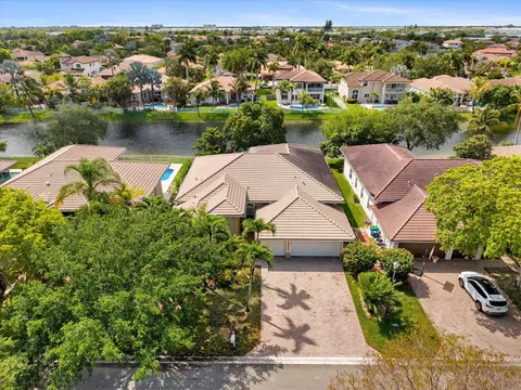 12420 NW 50th Pl, Coral Springs, FL 33076