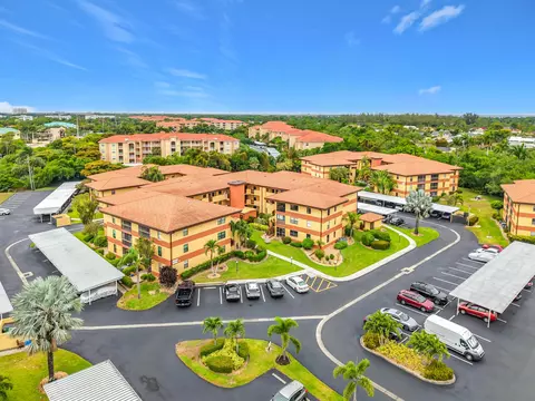 6146 Whiskey Creek Dr, Fort Myers, FL 33919