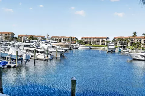 2401 Marina Isle Way # 206, Jupiter, FL 33477