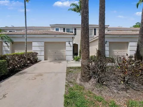 4583 Palmbrooke Cir, West Palm Beach, FL 33417