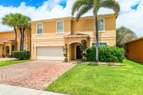 5827 Gypsum Pl, West Palm Beach, FL 33413