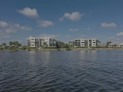 9612 Riverside Dr #203, Sebastian, FL 32958