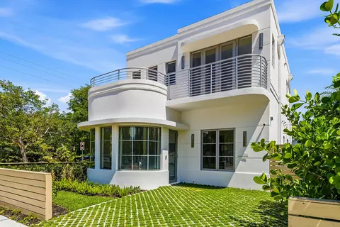 785 Park Pl, West Palm Beach, FL 33401
