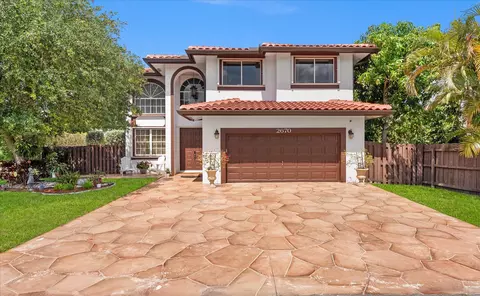 2670 NW 123rd Dr, Coral Springs, FL 33065
