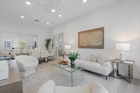 504 SE 7th St #202, Fort Lauderdale, FL 33301