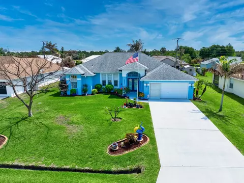 3419 SE Hart Cir, Port Saint Lucie, FL 34984