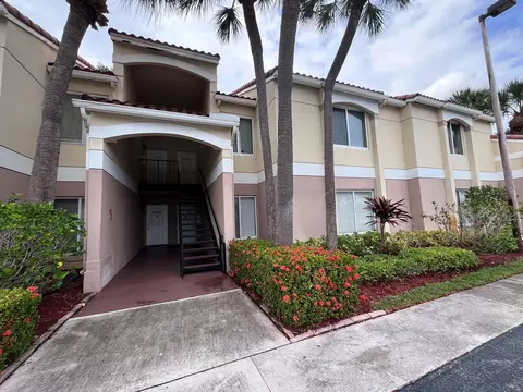 815 W Boynton Beach Blvd #11-107, Boynton Beach, FL 33426