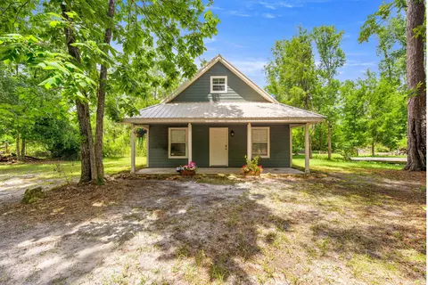 694 SW Quarter Ln, Fort White, FL 32038