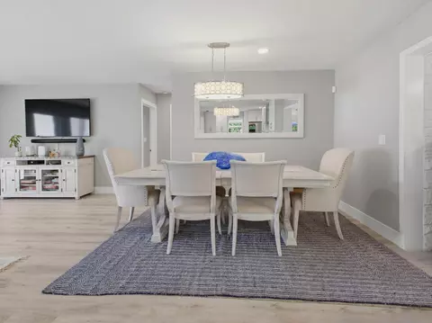 Dining - 2020 NE 26th St, Lighthouse Point, FL 33064 photo 2 of 3