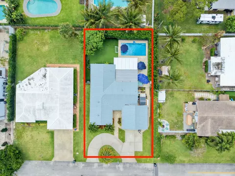 View/Area - 2020 NE 26th St, Lighthouse Point, FL 33064 photo 1 of 5